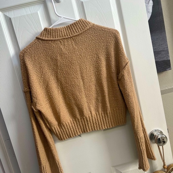 Urban outfitters beige sweater/ cargdigan/ size small new with tags 🏷 ✨✨✨ - Picture 6 of 9